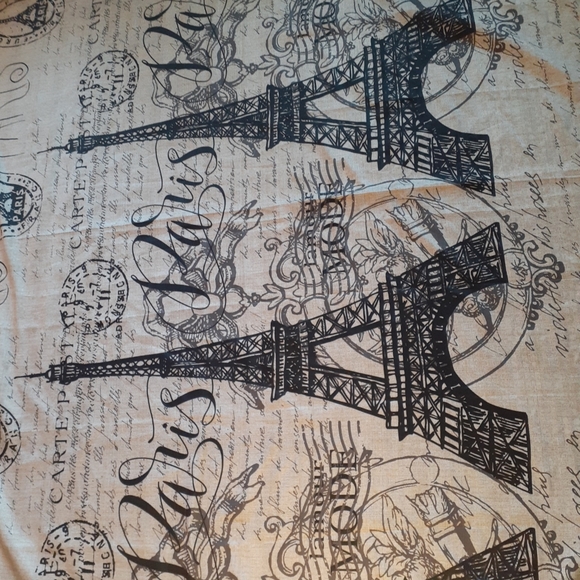 GORGEOUS NEW Compass Polyester 68"x72" LARGE PARIS Print Tapestry Or Fabric. - Picture 3 of 3